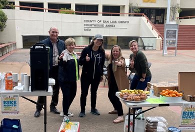 County Staff in front of Courthouse hosting Bike Breakfast